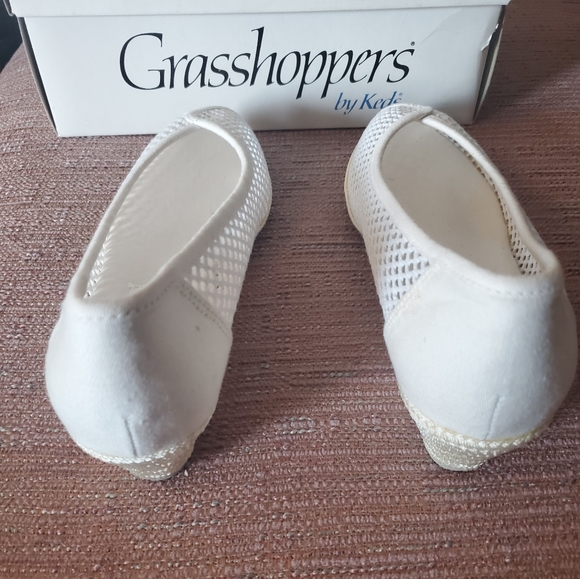 Shoes grasshoppers by keds size 7 , medium, new in box,  lilac white , vintage - Picture 3 of 5